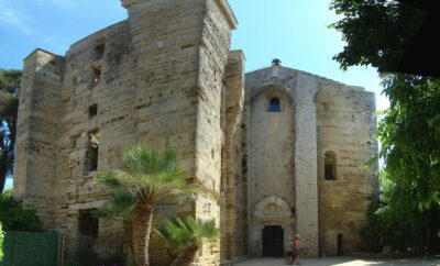 La cathédrale de Maguelone à vélo : balade entre mer et étangs